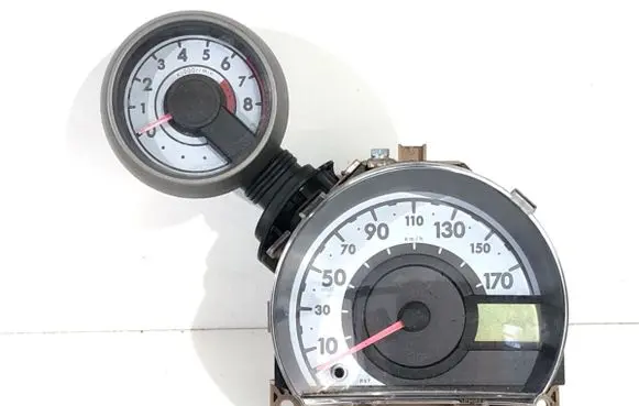 Speedometer (instrument cluster)