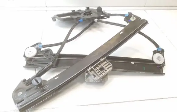 Tesla Model 3 Front window lifting mechanism without motor 161644200A