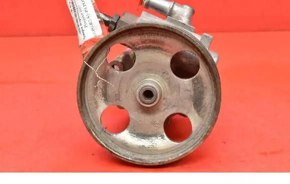 Peugeot 607 Power steering pump 9640886480