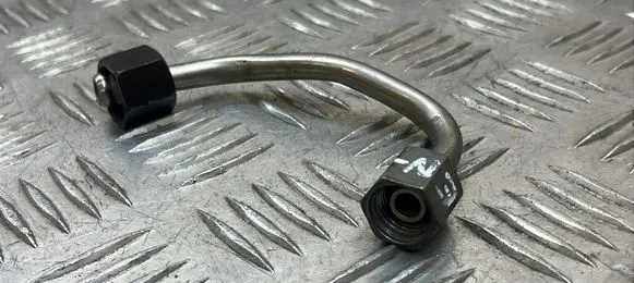 Citroen C3 Fuel injector supply line/pipe 
