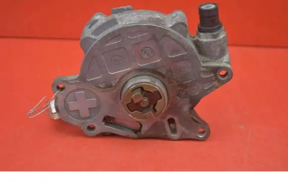 Volkswagen Cross Polo Vacuum pump 03L145100G