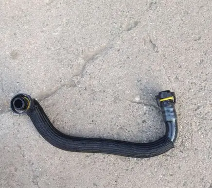 Ford Kuga II Breather/breather pipe/hose DS7G6K817CA