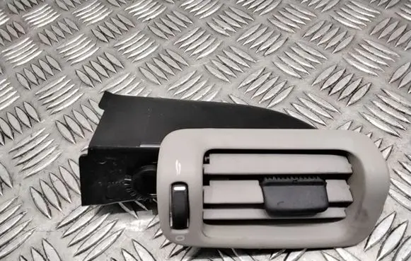 Volvo V70 Rear air vent grill 06E5365