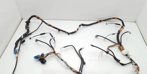 Lexus RX 300 Tailgate/trunk wiring harness 8218448140
