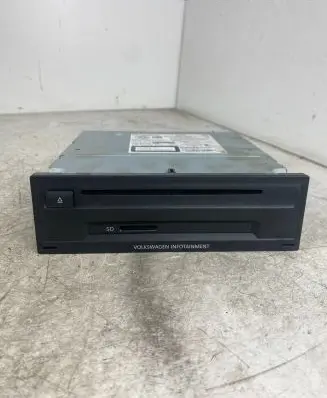 Volkswagen Golf VII Head unit multimedia control 5G0035824A FA0500018A