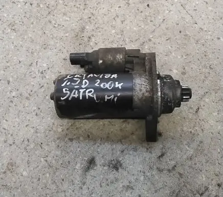 Skoda Octavia Mk2 (1Z) Starter motor 1005831311