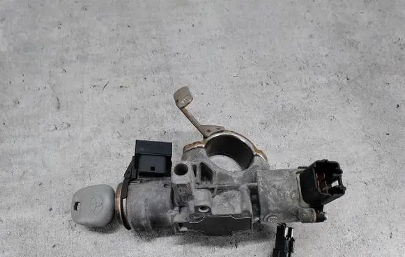Toyota Avensis T250 Ignition lock