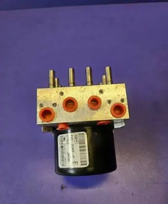 Mazda 3 II ABS Pump 8V612C405AF 10021204244