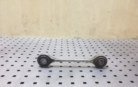 Volkswagen Touareg II Front control arm