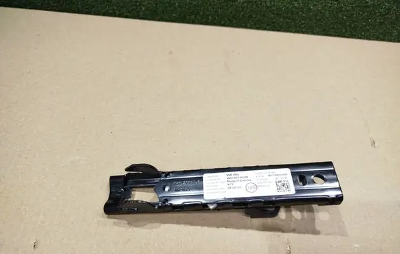 Man TGE 1gen Seat belt height adjuster 4M0857819A 627390100H 638623702