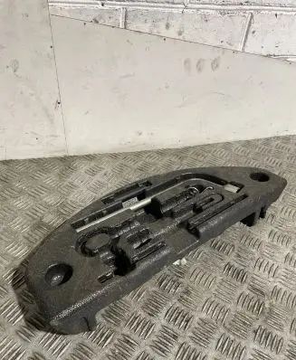 Audi A8 S8 D4 4H Tool box 4H0012110