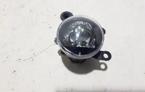Volvo XC40 Front fog light 32228884