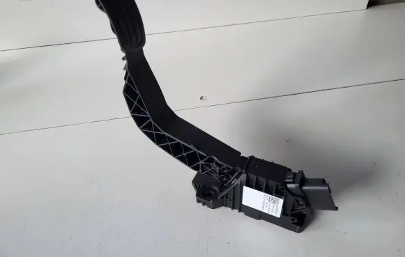 Citroen DS3 Accelerator throttle pedal 9837891880