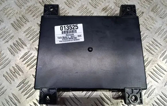 Tesla Model S Other control units/modules 1010907-00-D