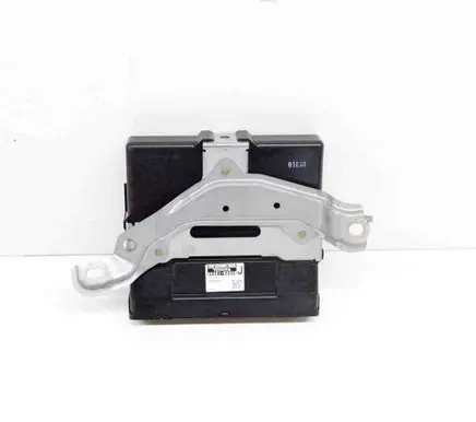 Toyota Auris E180 Current control relay 8968102030 MB2850001813