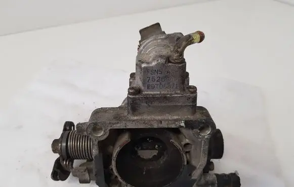 Mazda 626 Throttle valve EOT43571