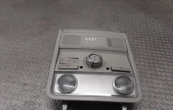 Volkswagen PASSAT B7 Front seat light 1K0947105