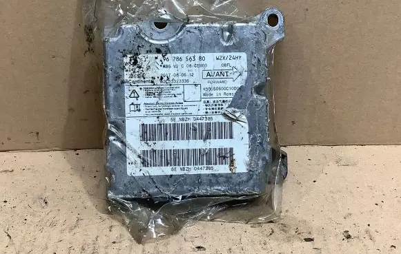 Peugeot 508 Airbag control unit/module 9678656380
