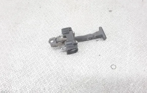 Opel Astra H Rear door check strap stopper