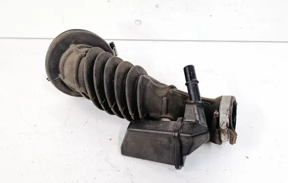 Opel Insignia B Intake resonator 84257769