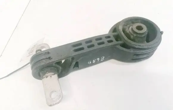 Honda Civic Engine mount bracket