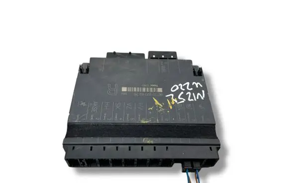 Mercedes-Benz S W220 Seat control module 2208206926