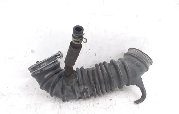 Mitsubishi Outlander Air intake duct part 1505A660