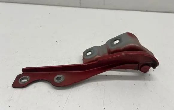 Mazda CX-30 Engine bonnet/hood hinges