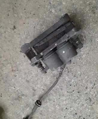 Jeep Cherokee Front brake caliper
