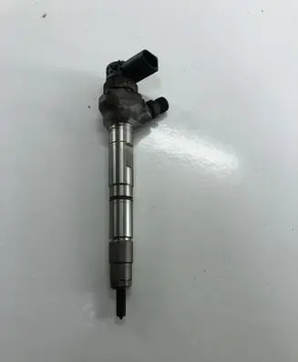 Audi A6 S6 C7 4G Fuel injector 0445110471 0445110 04L130277AE