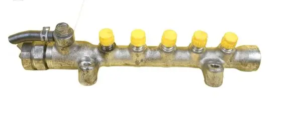 Mazda 6 Fuel line pipe SH01