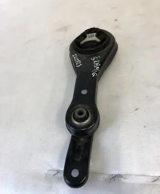 Skoda Kamiq Gearbox mount 2q0199851af