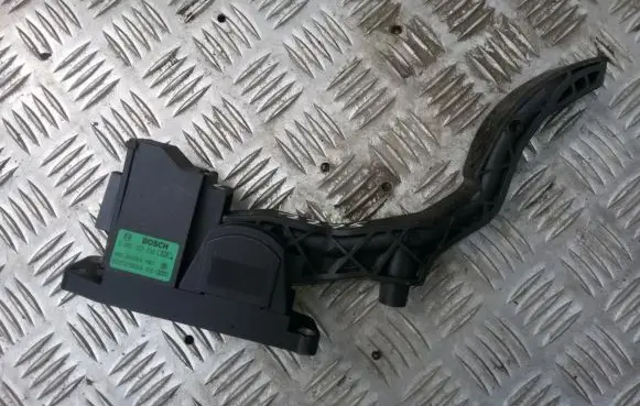 Seat Ibiza III (6L) Accelerator throttle pedal 0280752219 6q2721503g