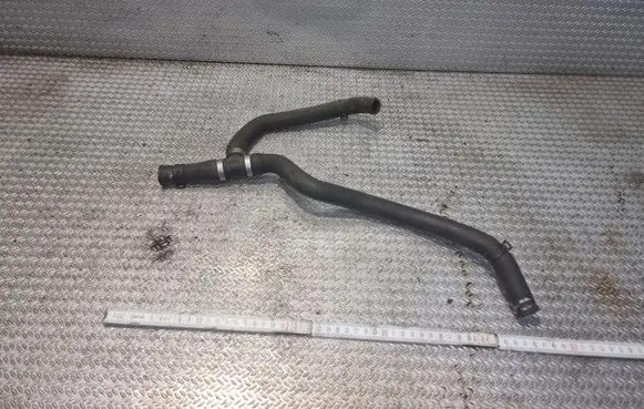 Mercedes-Benz Sprinter W906 Engine coolant pipe/hose A9068327823