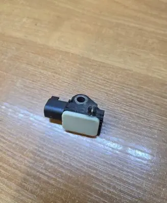 Volvo XC70 Airbag deployment crash/impact sensor 31264395