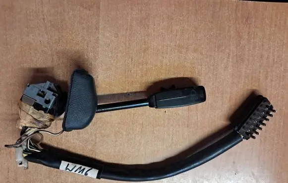 Mercedes-Benz 280 450 W116 Indicator stalk 0035457724