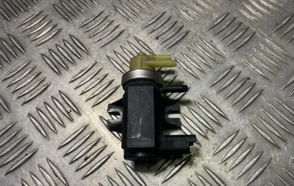 Peugeot 508 Turbo solenoid valve 9672875080 70163302 10T360