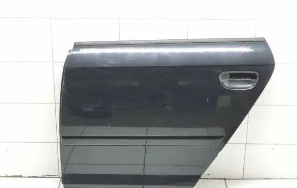 Audi A3 S3 8P Rear door