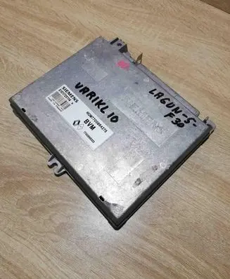 Renault Laguna I Engine control unit/module ECU S101725114 HOM7700864275 UNT