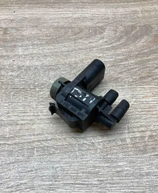 Volkswagen PASSAT B6 Turbo solenoid valve 1J0906283C