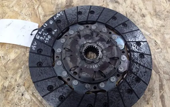 Toyota Avensis T250 Clutch pressure plate 3125005220 LUK
