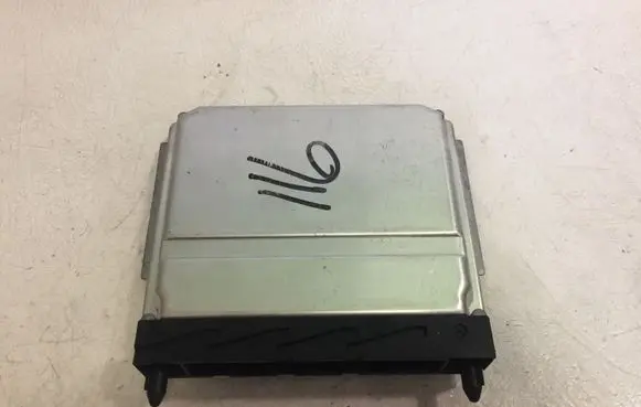 Volvo XC90 Engine control unit/module 30637733A 0281011078