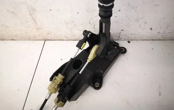 Nissan X-Trail T32 Gear shifter/selector 341017450R 9617849