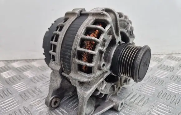 Mercedes-Benz C W205 Generator/alternator A0009067703
