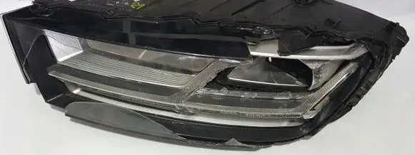 Audi Q7 4M Headlights/headlamps set 4M0941033B