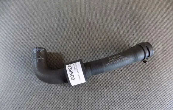 Volkswagen Tiguan Engine coolant pipe/hose 5N0122073P