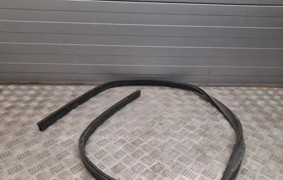 Mercedes-Benz GL X166 Front door rubber seal