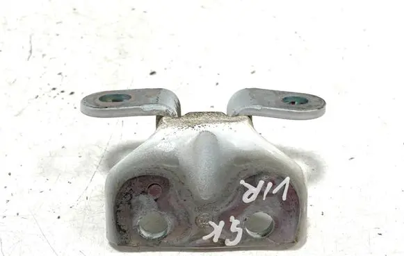 KIA Sorento Rear door upper hinge