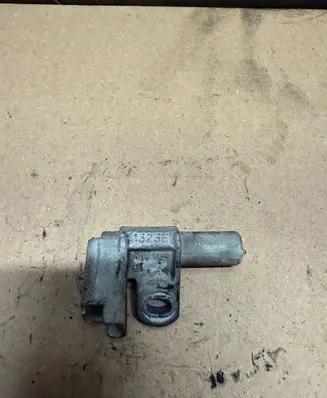 Jaguar XF X250 Camshaft position sensor 9665443580