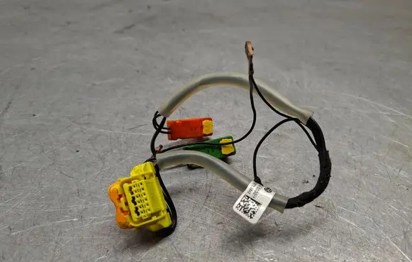 Volkswagen PASSAT B6 Airbag squib ring wiring 1K0971584K